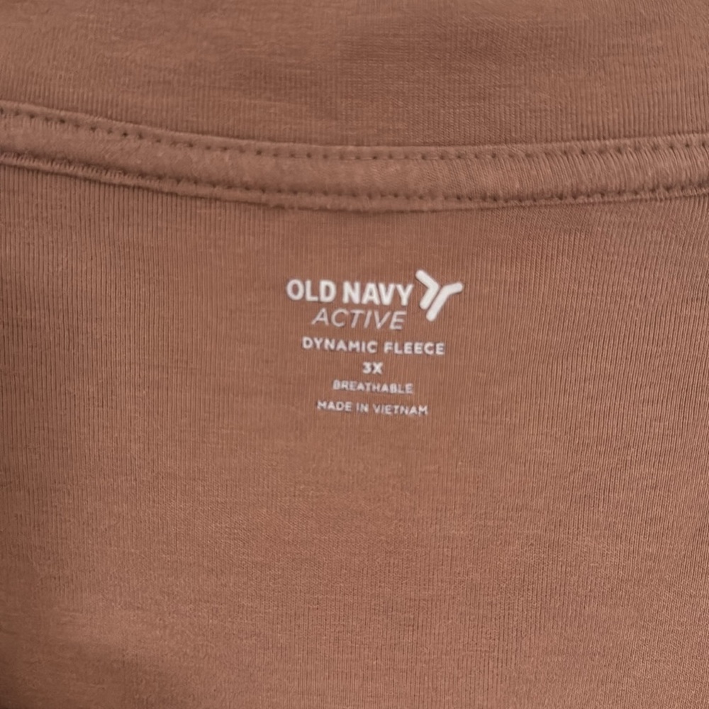 Old Navy Active pull over - Picture 4 of 4